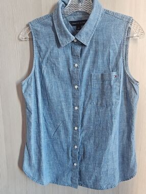 Tommy Hilfiger Blue Collared Sleeveless Button Down Shirt Size Medium